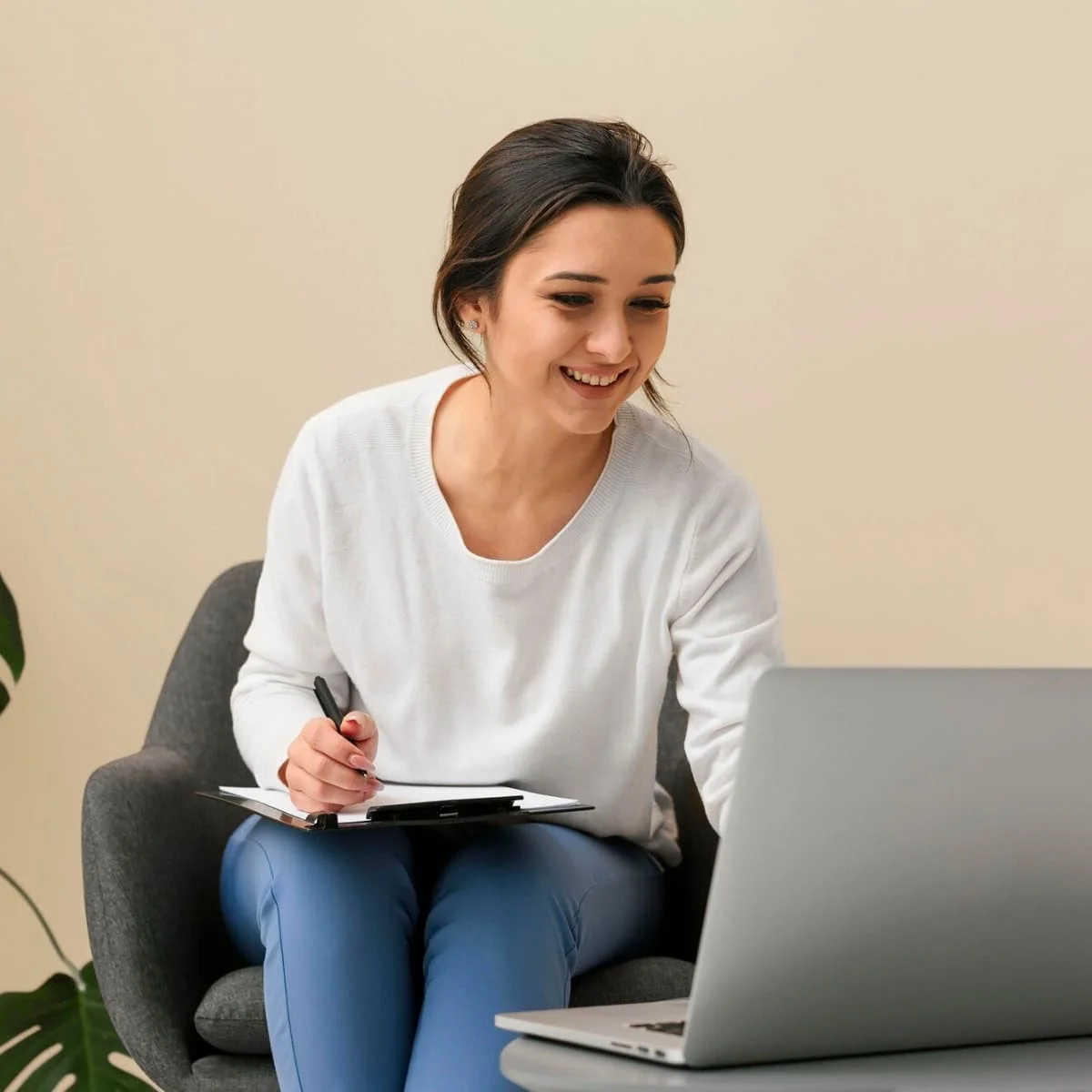 Drive-revenue-growth-with-programs-for-lifelong-learning-after-graduation